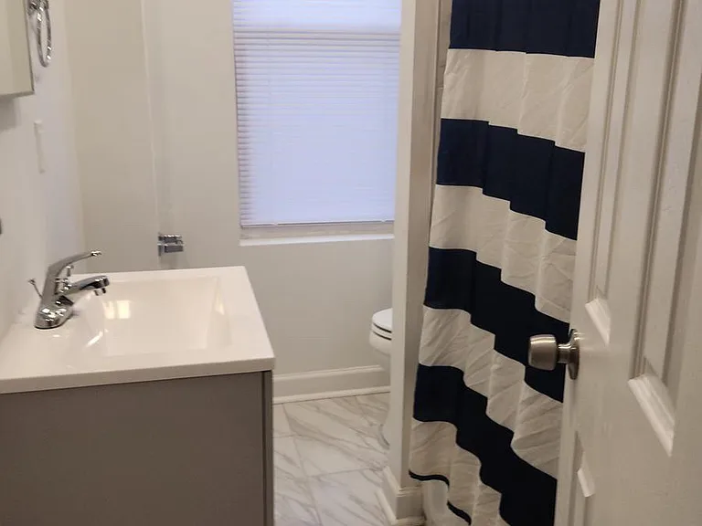417 Irving St NW — Photo 12