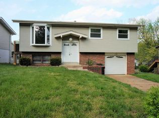 1936 Lone Pine Dr, Arnold, MO