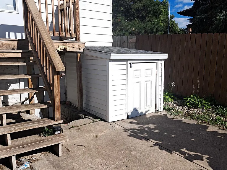 5804 S 50th Ave — Photo 6