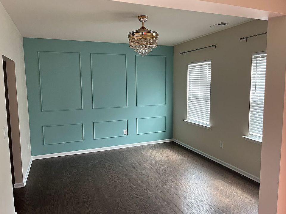Office/dining room 