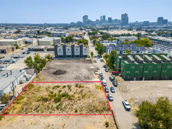 2824 Weisenberger St, Fort Worth, TX 76107