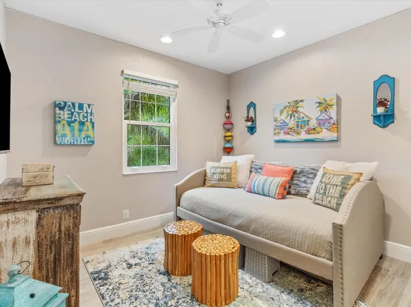 132 Via Veracruz, Jupiter, FL 33458