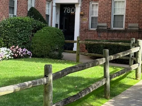 780 Bronx River Road #A58, Bronxville, NY 10708