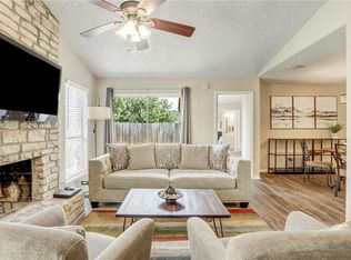 219 Stowaway Cv APT A, Lakeway, TX 78734