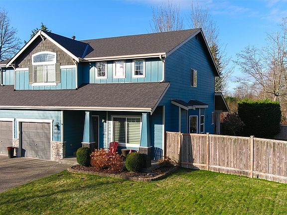 5th image of 10957 36th Street NE