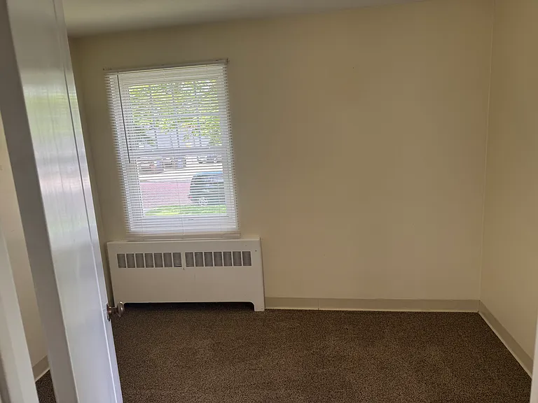 1619 W 3rd St #33 — Photo 9