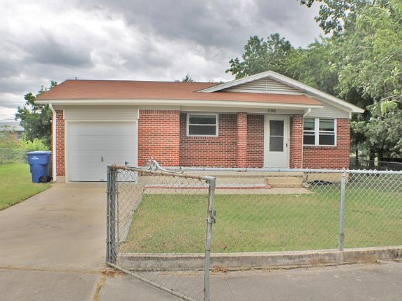 2nd image of 306 Sherwood Ave