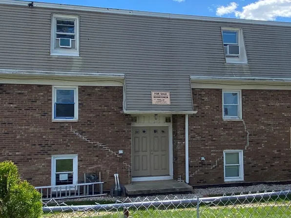 1627 Woodbine Dr APT 2, Round Lake, IL 60073