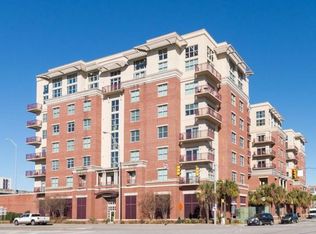 150 Bee St APT 616, Charleston, SC 29401