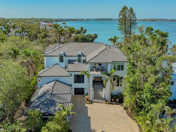 1540 Hillview Dr, Sarasota, FL 34239