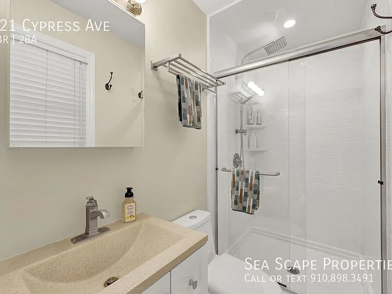 121 Cypress Ave — Photo 16