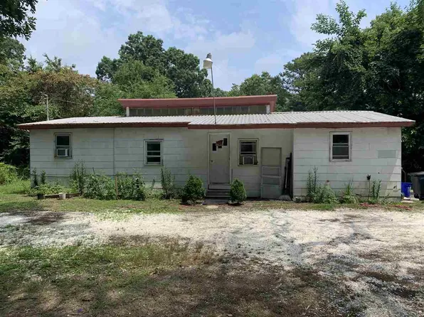 4 Oak Ave, Cape May Court House, NJ 08210