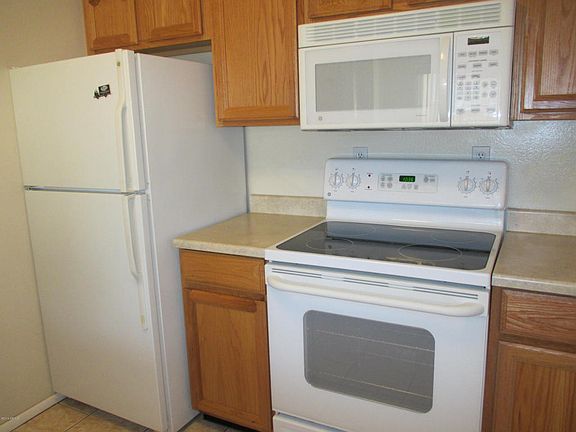5th image of 10942 W Santa Fe Dr