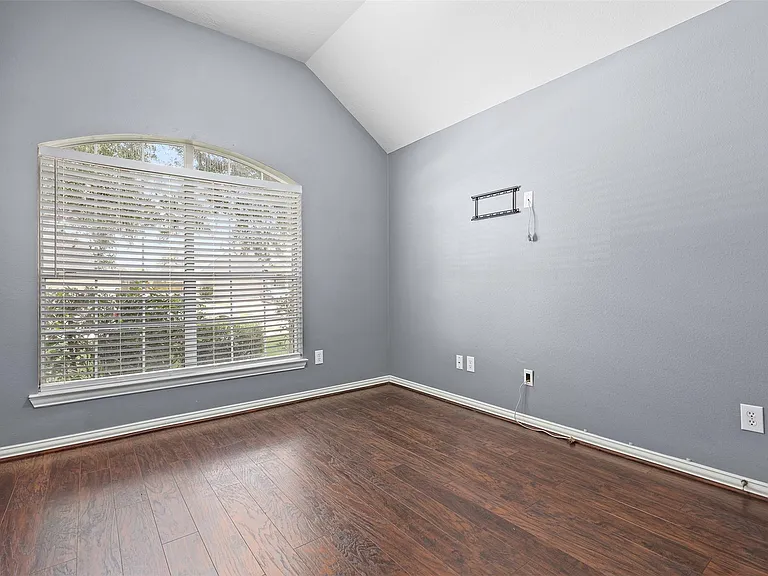 7611 Waterlilly Ln — Photo 21