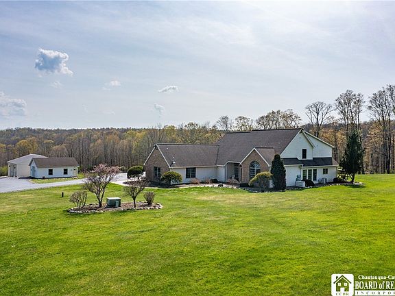 2nd image of 3881 Dutch Hollow Rd