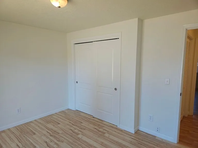 5536 Cottonwood Ct S — Photo 14