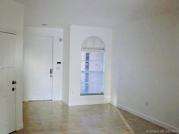 4th image of 1012 NW 102nd Pl #0