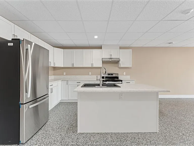15 Renaud Dr #206 — Photo 12