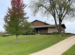 N81W22270 Katherine Ct, Lisbon, WI 53089