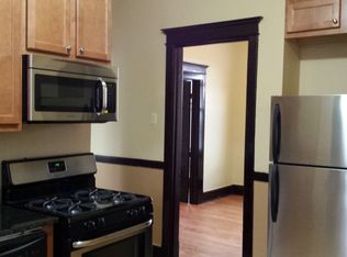 1608 W Nelson St APT 1, Chicago, IL 60657