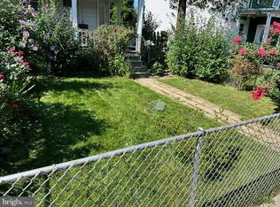 907 Carteret Ave, Trenton, NJ 08618