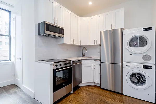 Rented by Compass | media 7