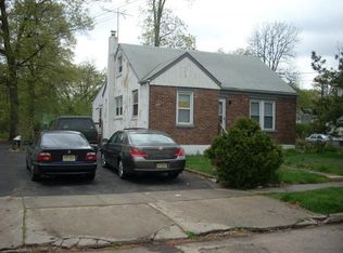 153 E 8th Ave, Roselle, NJ 07203