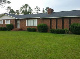 144 Lucky Ln, Nashville, GA 31639
