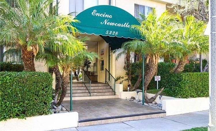 1st image of 5328 Newcastle Ave Unit 69