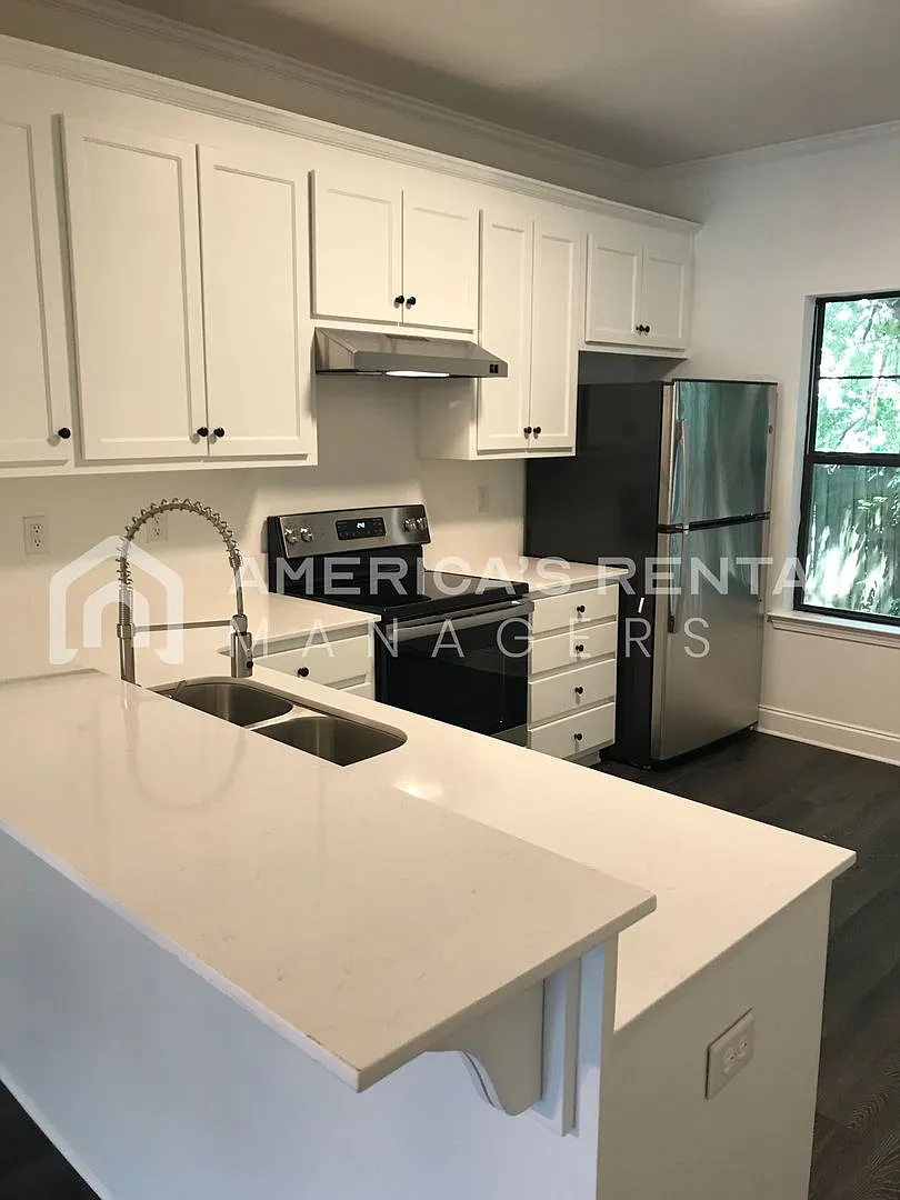 Townhome For Rent In Tuscaloosa, al! Coming Soon! — Photo 2