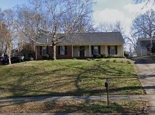 9023 Landsburg Ln, Charlotte, NC 28210