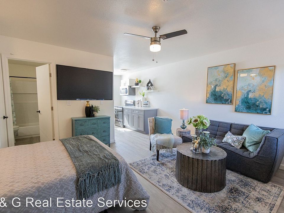 1st image of 2020 W Orangewood Ave #5