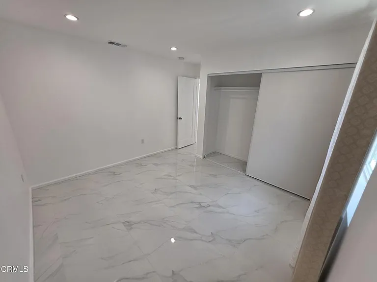 10926 Woodward Ave — Photo 12