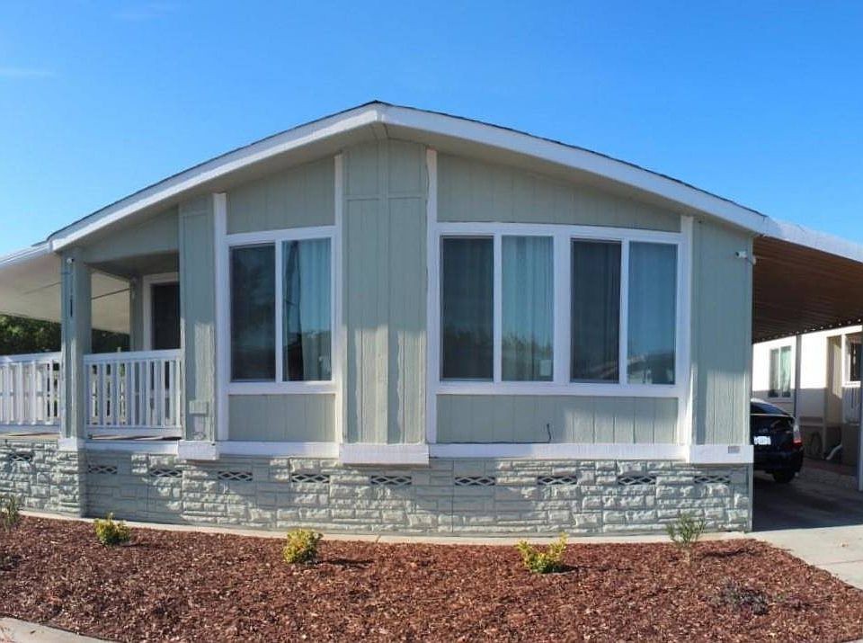 1st image of 121 Chateau La Salle Dr #121