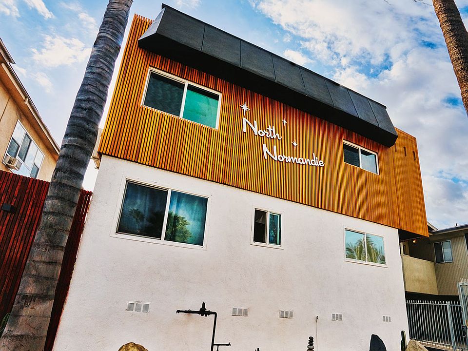 Building Photo 4