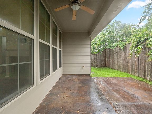 4th image of 14835 Pendleton Way