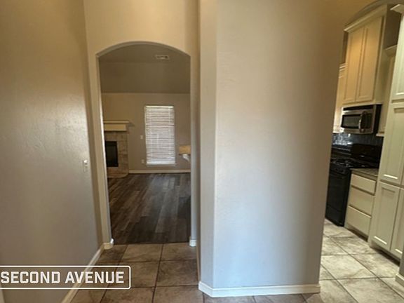 4th image of 8709 SW 37th St