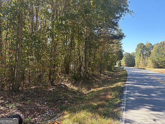 5th image of 1585 Old Ridgeway Rd