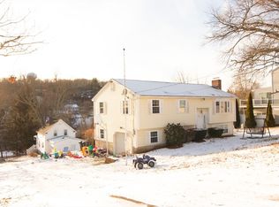 120 Amesbury St, Dracut, MA 01826
