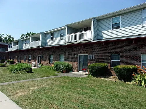 Roosevelt on Main Apartments Photo 1