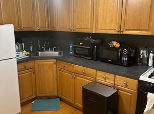 60 Walden St APT 1A, Cambridge, MA 02140