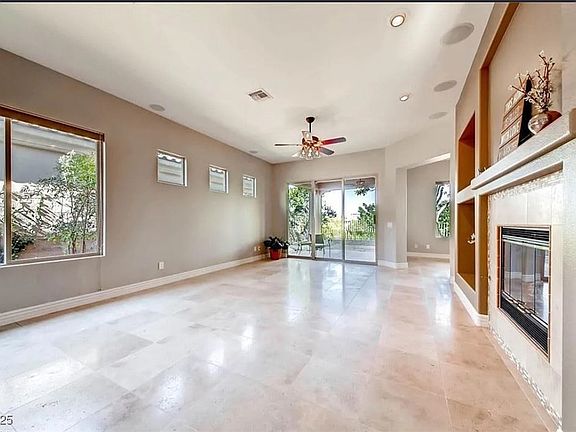 4th image of 104 Emerald Dunes Cir