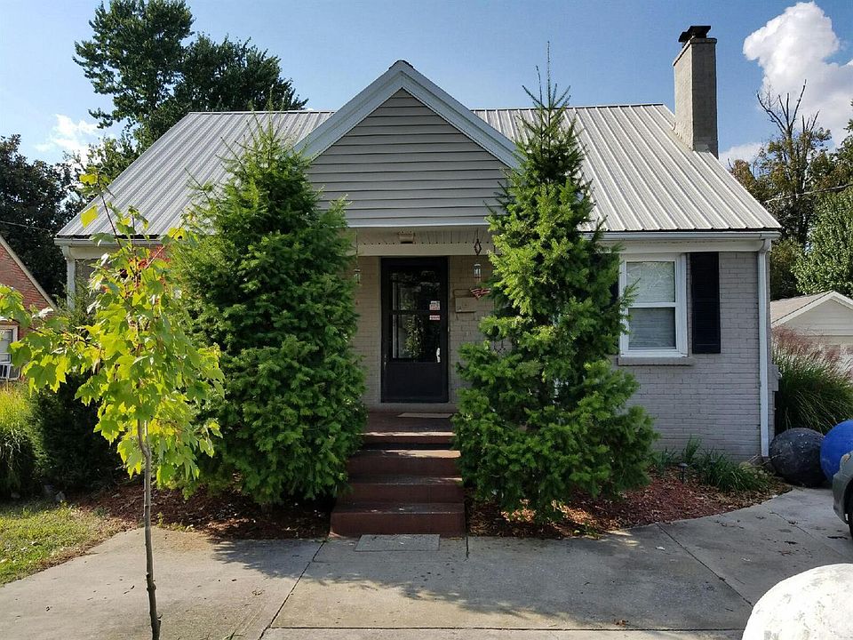 1st image of 113 Pin Oak Dr