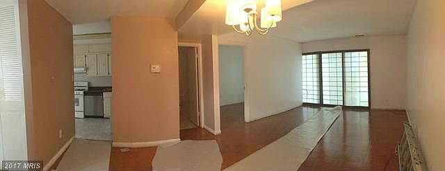 2nd image of 3347 Claridge Ct