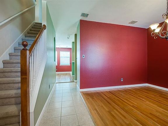 4th image of 2416 Orchid Dr