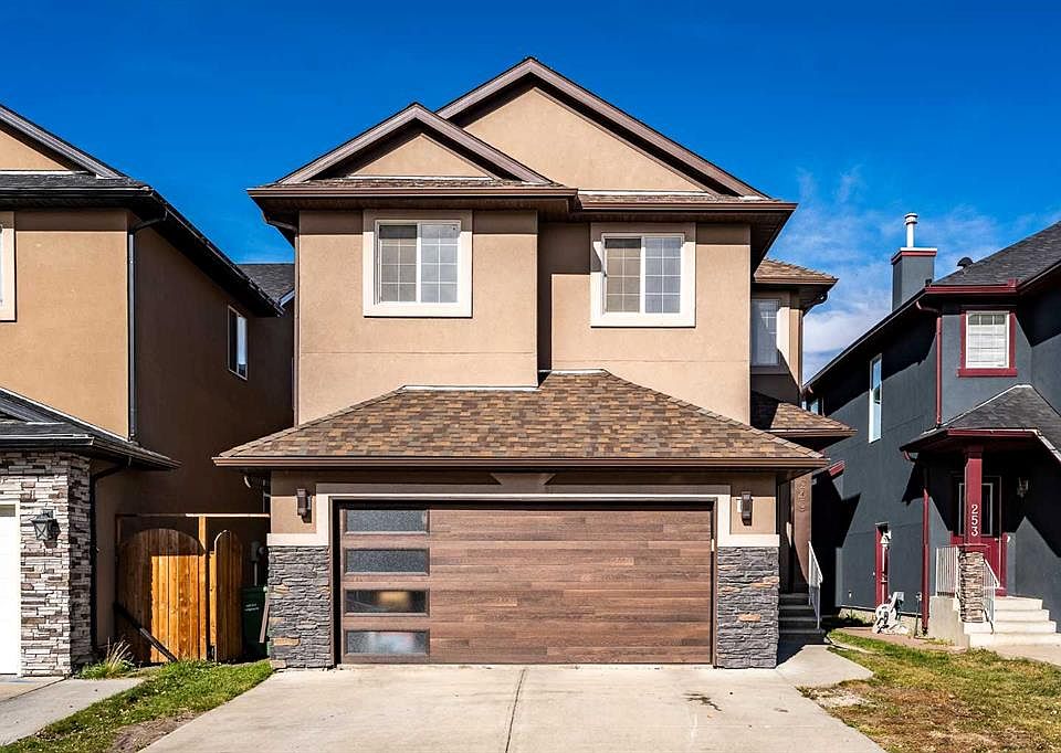 1st image of 249 S Saddlecrest Way NE