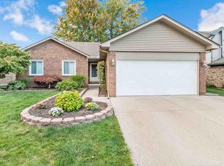 26161 Mapleridge Dr, Chesterfield, MI 48051