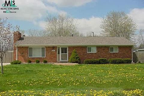 1st image of 47415 Hennings Dr