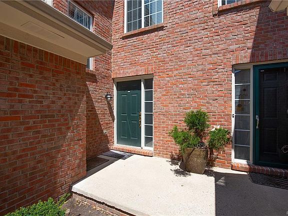 5th image of 405 James Cir #1