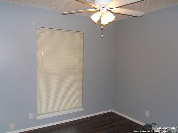 4th image of 1411 Betty St